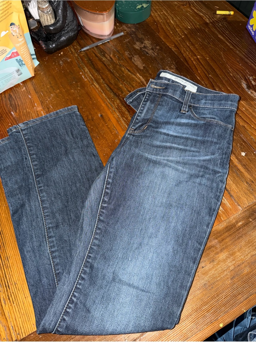 DKNY Jeans Petites Women’s Size 8P Bootcut Jeans Dark Wash Stretch Denim 29.5”